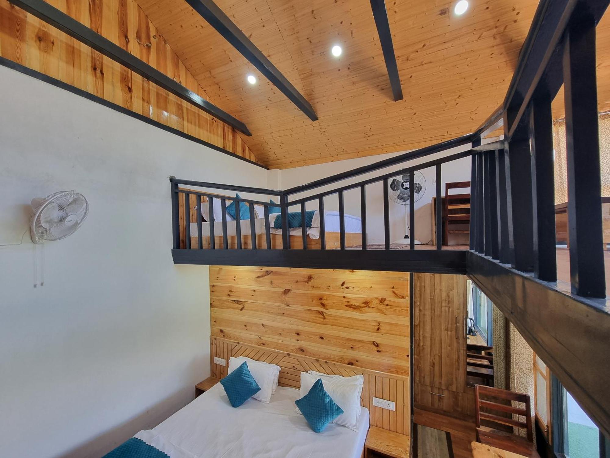 Baikunth Homes Далхаузи Экстерьер фото